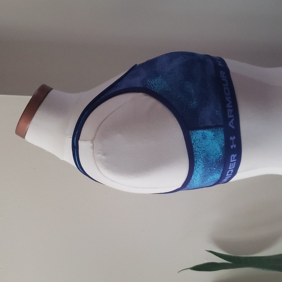 Under Armour NWT Girls YXL Sports Bra - Picture 4 of 9